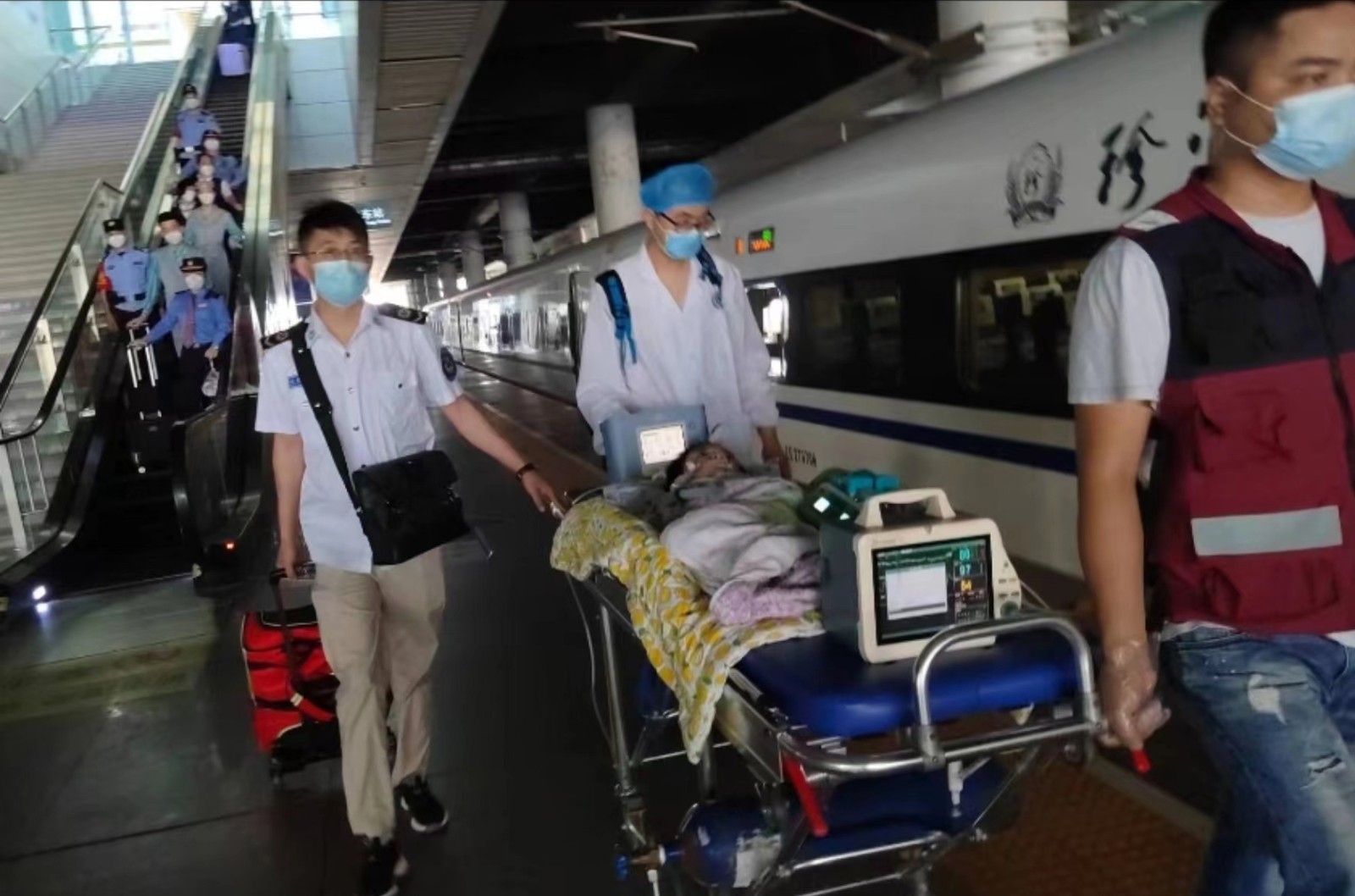 平阴县高铁转运公司